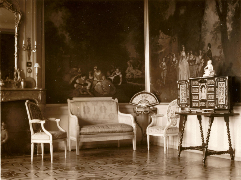 A true international archival center